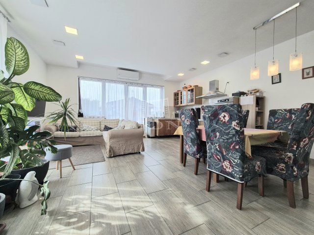 Eladó családi ház, Mogyoródon 158 M Ft, 6 szobás