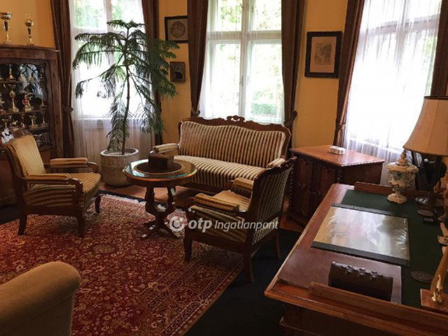 Eladó családi ház, Tatán 179 M Ft, 5+1 szobás