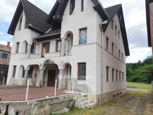 Eladó családi ház, Demjénben 64.9 M Ft, 13+4 szobás