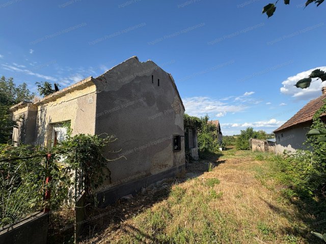 Eladó családi ház, Hetyefőn 5.9 M Ft, 2 szobás