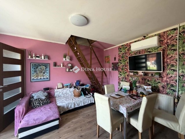 Eladó családi ház, Csévharaszton 67.9 M Ft, 5 szobás