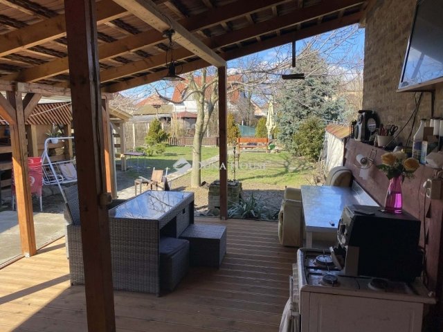 Eladó családi ház, Szigetváron 69 M Ft, 3 szobás