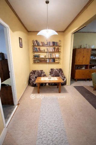 Eladó panellakás, Mosonmagyaróváron 42.9 M Ft, 2 szobás