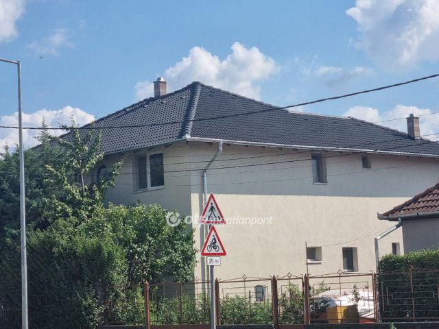 Eladó családi ház, Szigetszentmiklóson 170 M Ft, 8 szobás