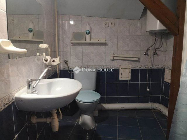 Eladó téglalakás, Szegeden 75.9 M Ft, 5 szobás