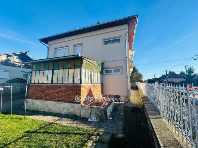 Eladó családi ház, Kisvárdán 69 M Ft, 4 szobás