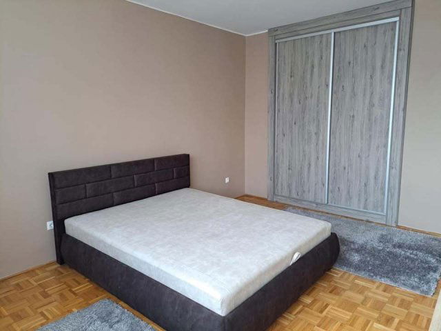 Kiadó téglalakás, albérlet, Debrecenben 200 E Ft / hó