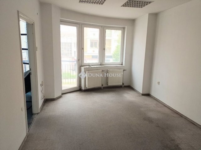 Eladó iroda, Zalaegerszegen 270 M Ft / költözzbe.hu