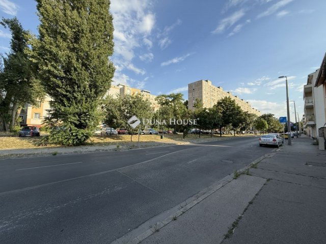 Eladó telek, Budapesten, XIX. kerületben 180 M Ft