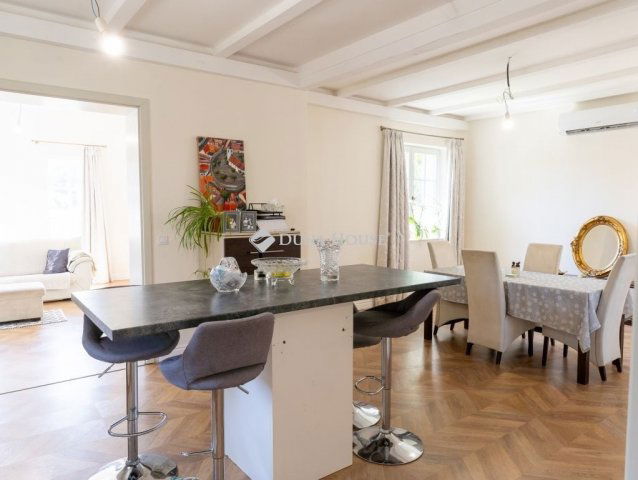 Eladó családi ház, Szentendrén 169.9 M Ft, 5 szobás