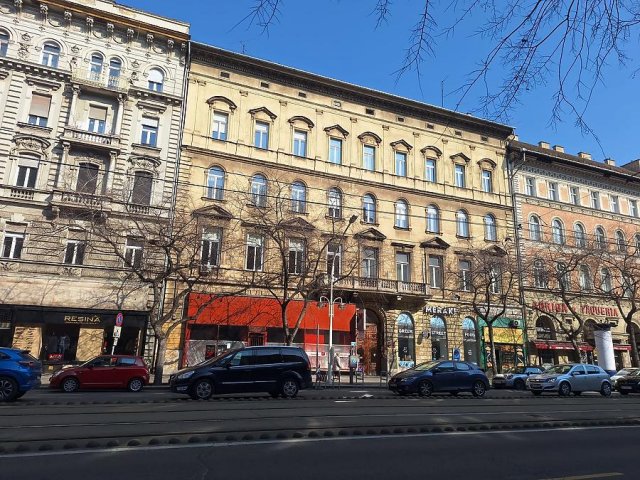 Eladó téglalakás, Budapesten, VI. kerületben, Teréz körúton