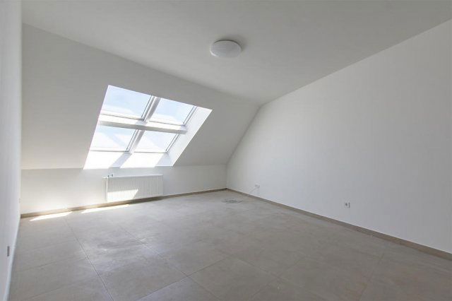 Eladó téglalakás, Szigetszentmiklóson 68.9 M Ft, 3 szobás