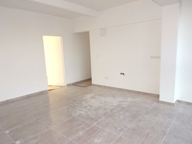 Eladó téglalakás, Nagykanizsán 34 M Ft, 3 szobás