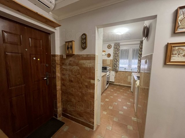 Eladó téglalakás, Várpalotán 56.9 M Ft, 3 szobás