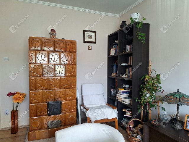 Eladó családi ház, Fertőszentmiklóson 64.9 M Ft, 2 szobás