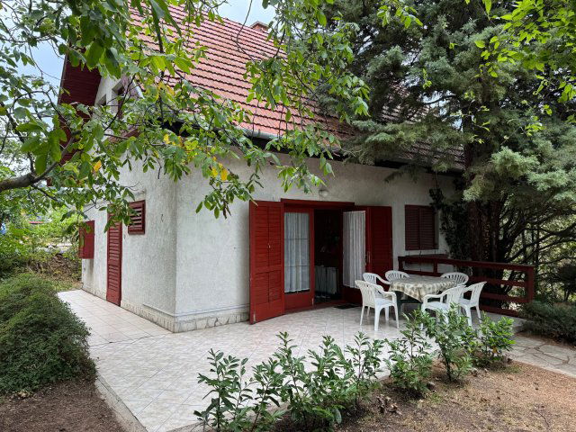 Eladó nyaraló, Balatonalmádiban 70 M Ft, 1+3 szobás