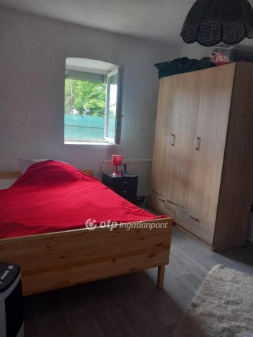 Eladó családi ház, Sarudon 25.99 M Ft, 2 szobás