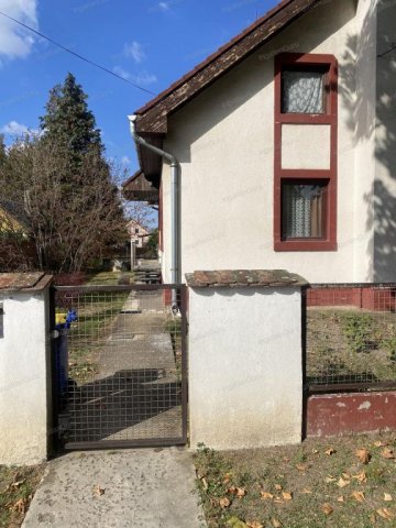 Eladó családi ház, Kecskeméten 69.9 M Ft, 5 szobás