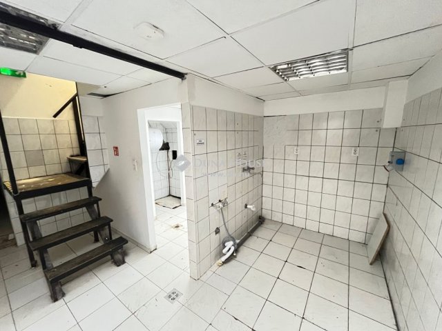 Eladó üzlethelyiség, Budapesten, V. kerületben 399 M Ft