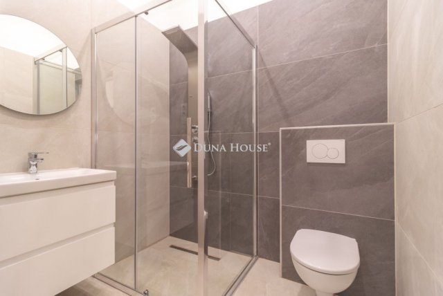 Eladó téglalakás, Budapesten, XIII. kerületben 67.5 M Ft