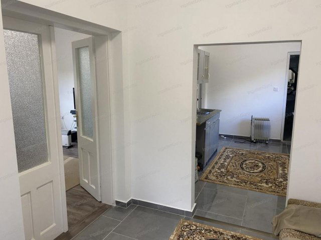 Eladó családi ház, Kunbaracson 33.9 M Ft, 2 szobás