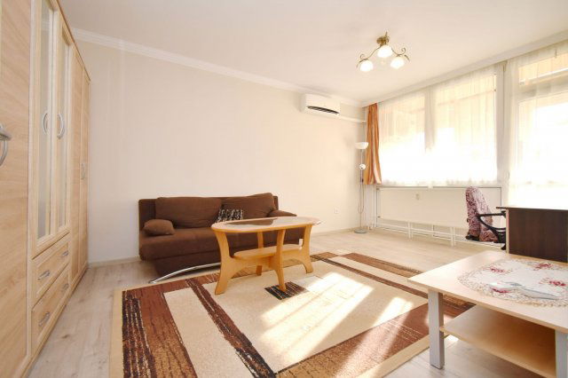 Kiadó panellakás, albérlet, Debrecenben 230 E Ft / hó, 2 szobás