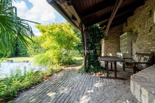 Eladó családi ház, Szigetszentmiklóson 189 M Ft, 5 szobás