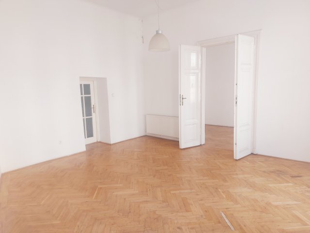 Eladó téglalakás, Budapesten, IX. kerületben, Ferenc körúton