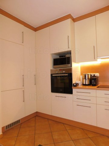 Eladó téglalakás, Keszthelyen 79 M Ft, 4 szobás