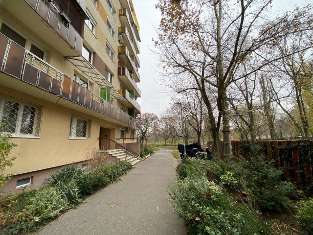 Eladó panellakás, Budapesten, XV. kerületben 55.9 M Ft