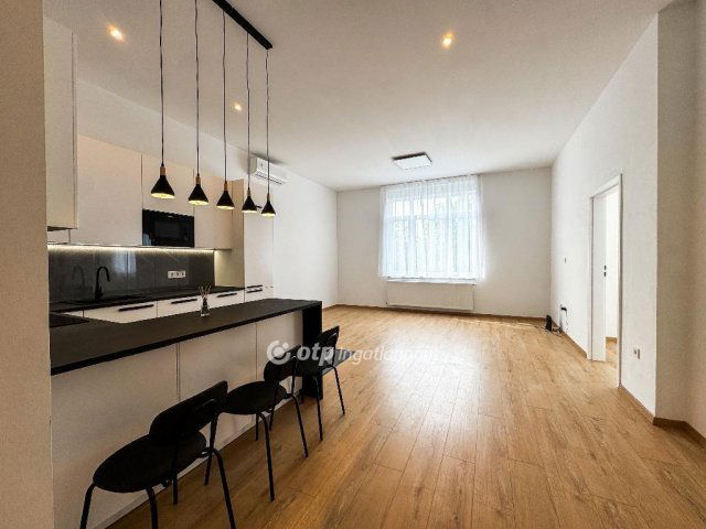 Eladó téglalakás, Budapesten, I. kerületben 132.9 M Ft, 3 szobás