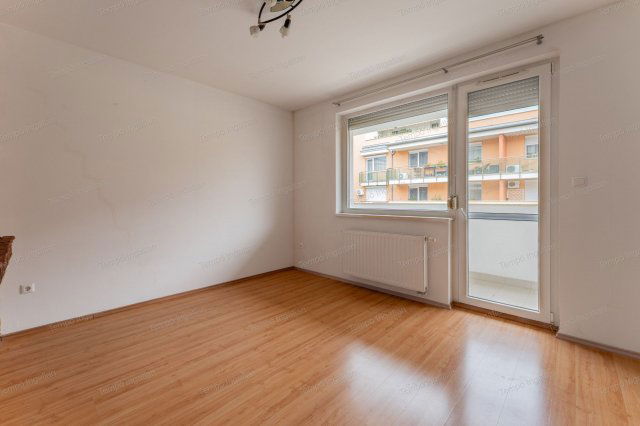 Eladó téglalakás, Budapesten, XI. kerületben 66.9 M Ft, 1 szobás