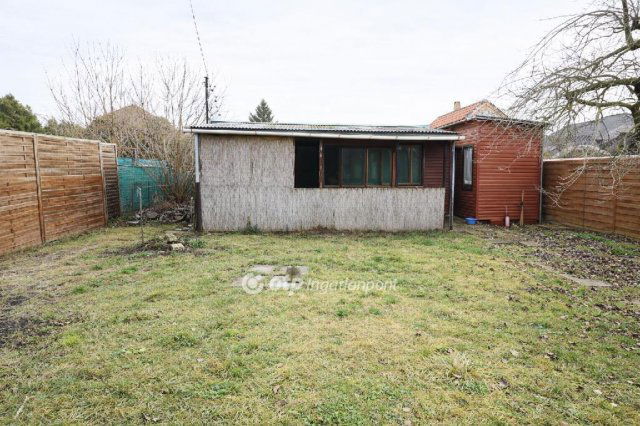 Eladó nyaraló, Tasson 15.9 M Ft, 1 szobás / költözzbe.hu