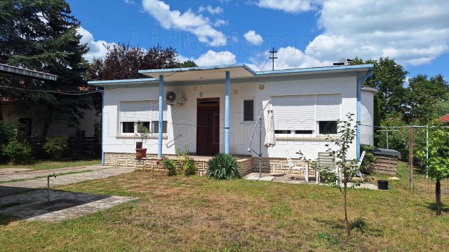Eladó családi ház, Siófokon 209 M Ft, 6 szobás