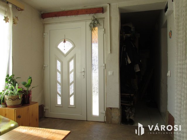 Eladó családi ház, Romhányon 28.9 M Ft, 3 szobás