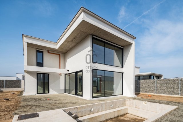 Eladó ikerház, Mogyoródon 178.4 M Ft, 5 szobás