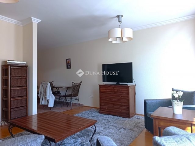 Eladó téglalakás, Budapesten, I. kerületben 95 M Ft, 1 szobás