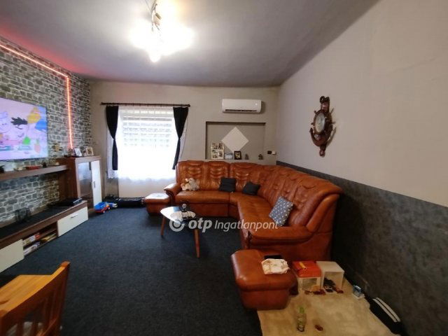 Eladó ikerház, Velényen 15.5 M Ft, 1+1 szobás