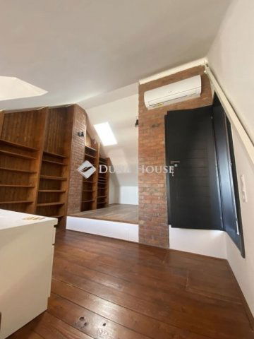 Eladó téglalakás, Pécsett 83.99 M Ft, 5 szobás