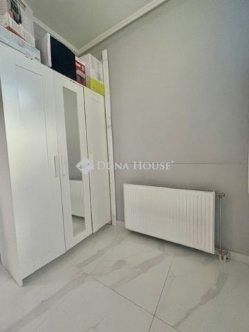 Eladó téglalakás, Üllőn 99.5 M Ft, 4 szobás