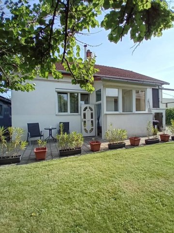 Eladó családi ház, Nyíregyházán 76.8 M Ft, 3 szobás