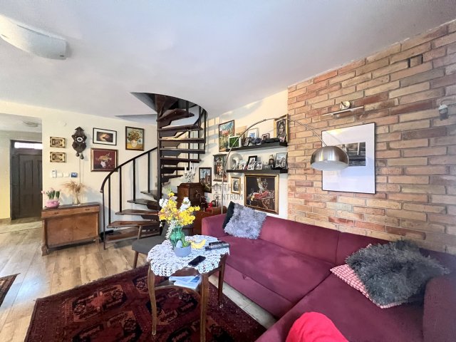 Eladó sorház, Budapesten, XVIII. kerületben 136.5 M Ft, 5 szobás