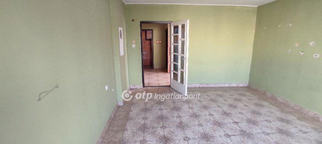 Eladó családi ház, Karancsságon 14 M Ft, 6+1 szobás