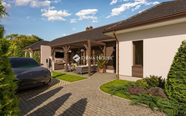 Eladó családi ház, Jászberényben 79.9 M Ft, 3 szobás