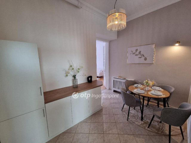 Eladó téglalakás, Budapesten, II. kerületben 115.9 M Ft