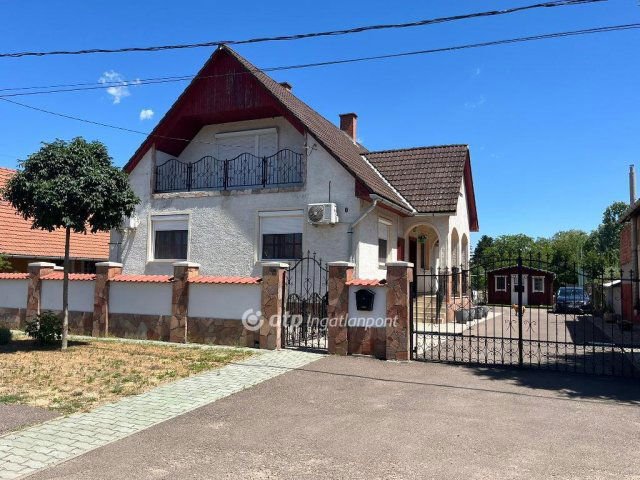 Eladó családi ház, Aldebrőn 65 M Ft, 4 szobás