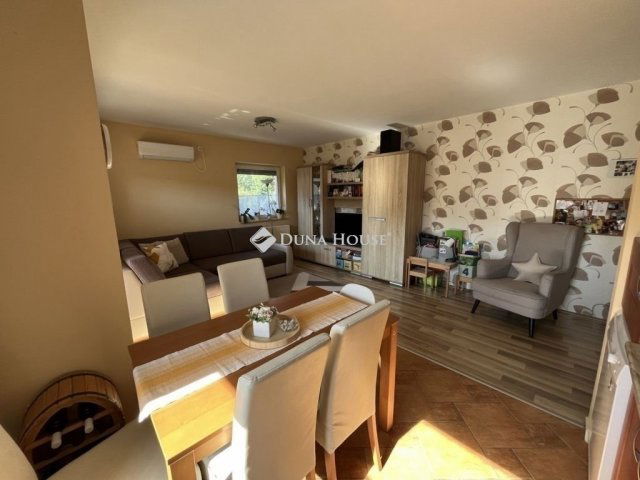 Eladó téglalakás, Kozármislenyen 63.5 M Ft, 3 szobás