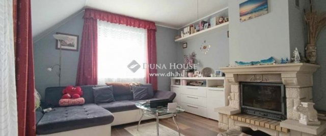 Eladó családi ház, Szentendrén 119.9 M Ft, 4 szobás