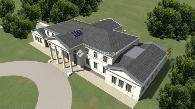 Eladó családi ház, Kecskeméten 650 M Ft, 11 szobás