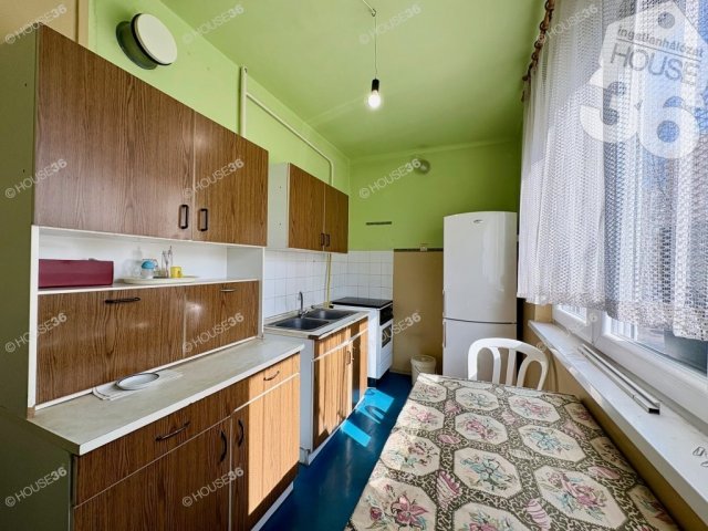 Eladó panellakás, Kecskeméten 41.99 M Ft, 2 szobás